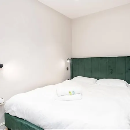 3br 2bath Directors -